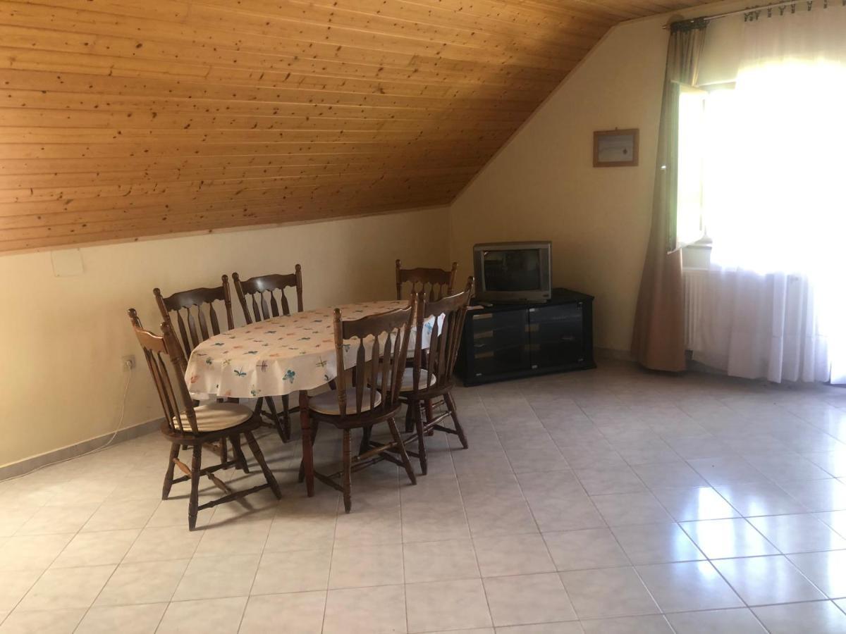 Zalakarosi Egerfa Nyaralohaz Foeldszinti Es Emeleti Apartman エクステリア 写真